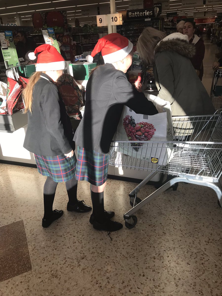 swa_pepledges's tweet photo. Busy weekend for the PE Department! With 12 hours of sport yesterday and today bag packing in Morrison’s all for an amazing cause @MalcolmWhales ! 😊😊 over £1200 already raised! https://t.co/0lFlX22EdW