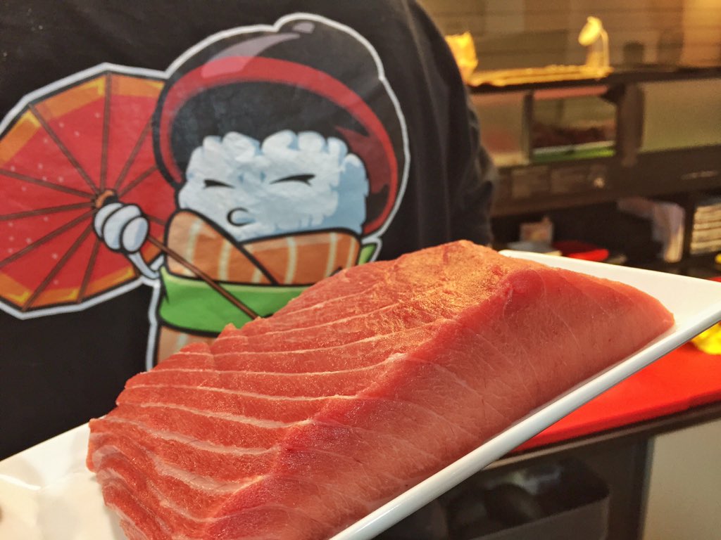 Punto y seguido! #sabado #gadisushi #alestilogadisushi #rincongastronomico #mercadocentral #comerencádiz #cadiz #sushi