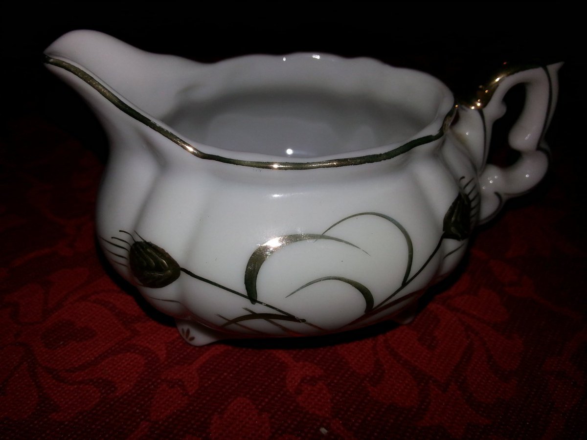 0063db's tweet photo. Antique 1950's Lefton China Sugar Bowl and Creamer Pitcher Set https://t.co/6cLQtWoe93 #Etsy #CoArtDesigns #SugarBowl https://t.co/BPZ2f8x44P