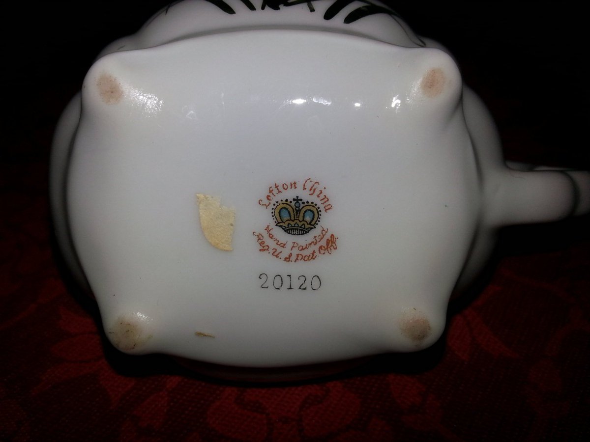 0063db's tweet photo. Antique 1950's Lefton China Sugar Bowl and Creamer Pitcher Set https://t.co/6cLQtWoe93 #Etsy #CoArtDesigns #SugarBowl https://t.co/BPZ2f8x44P