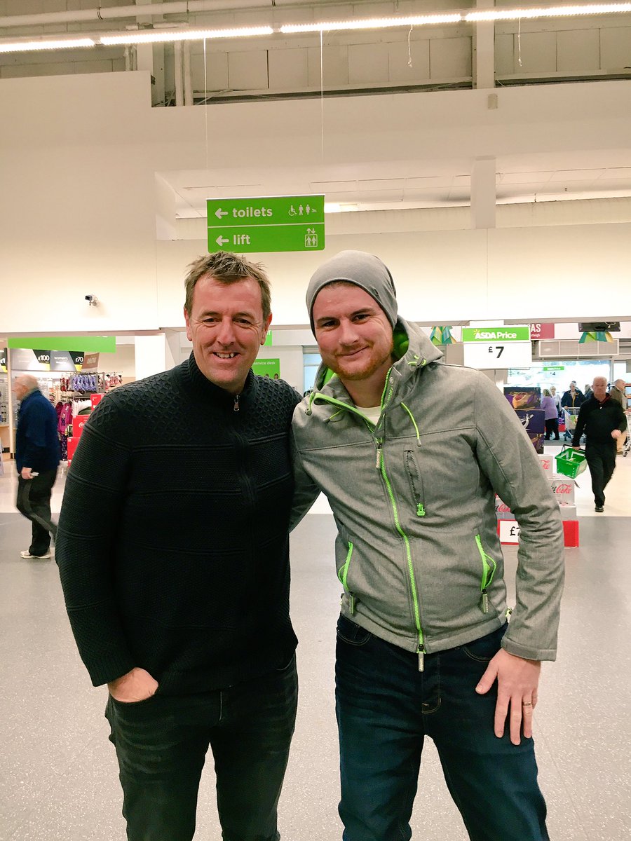 Can’t believe I got to meet a footy legend <a href="/mattletiss7/">Matt Le Tissier ✝️</a> what a true gent. COYR⚽️⚽️⚽️