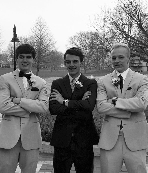 peterchristy_'s tweet photo. little late but happy birthday to the man with the brokest jumper in Missouri @Dawsonbuhr miss ya bud https://t.co/9rKtJN6lwL