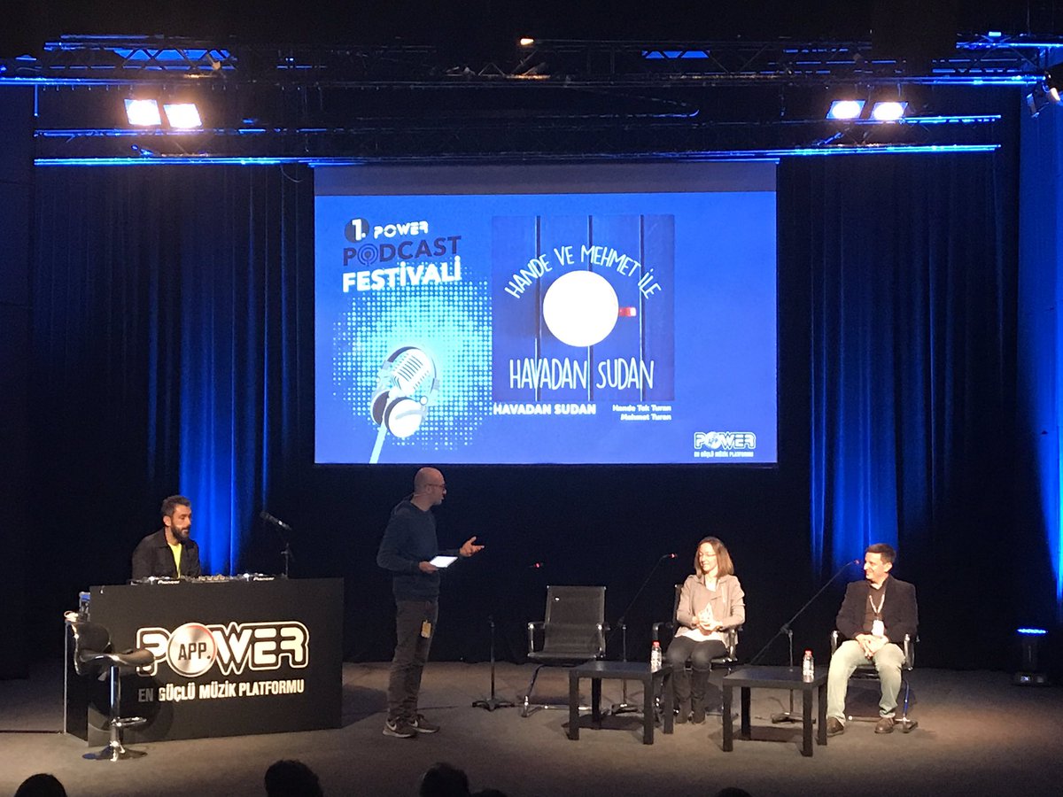 #PowerPodcastFestivali  Havadan Sudan ekibi <a href="/handetekturan/">Hande Tek Turan</a> ve <a href="/35milimetre/">Mehmet Turan</a> sahnede!