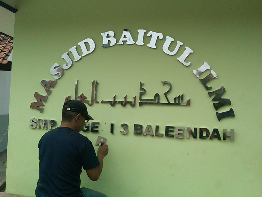HitamPutih32's tweet photo. Huruf timbul Masjid Baitul Ilmi SMPN 3 Bale Endah Kab.Bdg.
Info produk &amp; harga WA 0895359789853
#huruftimbul #huruftimbulbandung 
#huruftimbulmurah
#kontraktor 
#Kontraktorindonesia
#kontraktorbandung https://t.co/L1cCIKPZkQ
