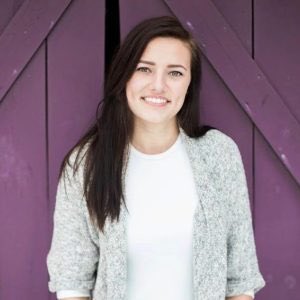TSL_Podcast_'s tweet photo. Hey Student Lounge!!!
Have you listened to our podcast featuring McKenna Heck!! She and Trish dive into what life is like to be a fresh graduate. Fun fact McKenna also wrote an #eBook, So You’ve Graduated Design School… Now What?!. Link in our bio.

#thestudentlounge #podcast https://t.co/3bPq7SMWKw