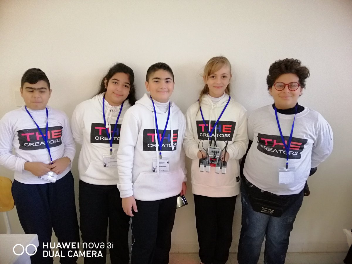 nassar_simone's tweet photo. Opening ceremony, ready to start, good luck for the teams #TNTRobotics #Quadcrushers #Thecreators @Hhhsinfo @DidiSaleh10 @monamajzoub https://t.co/LdMwmOYtyP