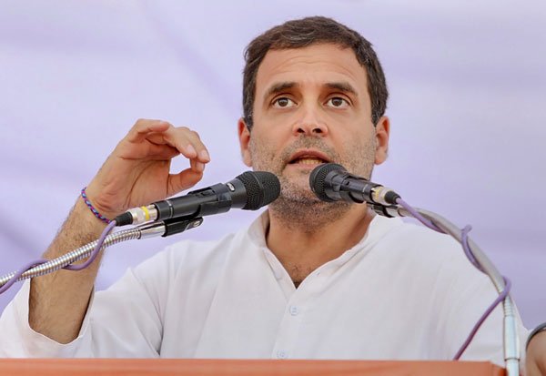 dinamalarweb's tweet photo. ராகுல் மீது தேர்தல் கமிஷனில் பா.ஜ., புகார் #PaidNews #BJP #ElectionBody  https://t.co/97jTjVx7Ty https://t.co/wr1DlMYIwA