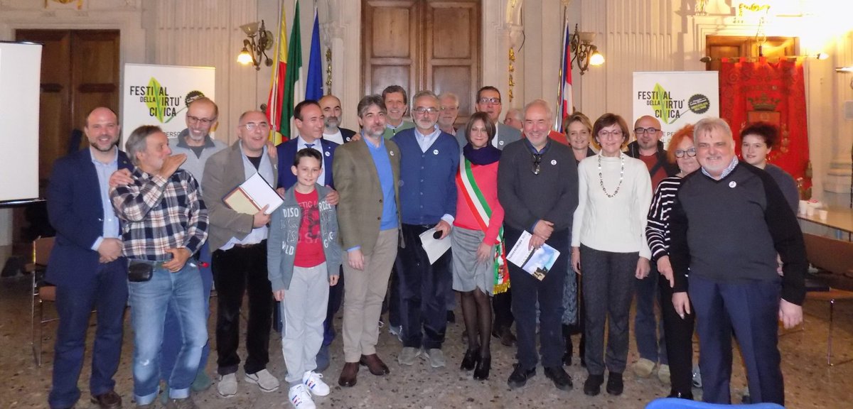 Viva gli ambientalisti dell'anno! A Casale Monferrato assegnato il riconoscimento intitolato a Luisa Minazzi. Il ritratto di Giovanni De Feo e degli altri premiati premioluisaminazzi.it/e-leducatore-g…