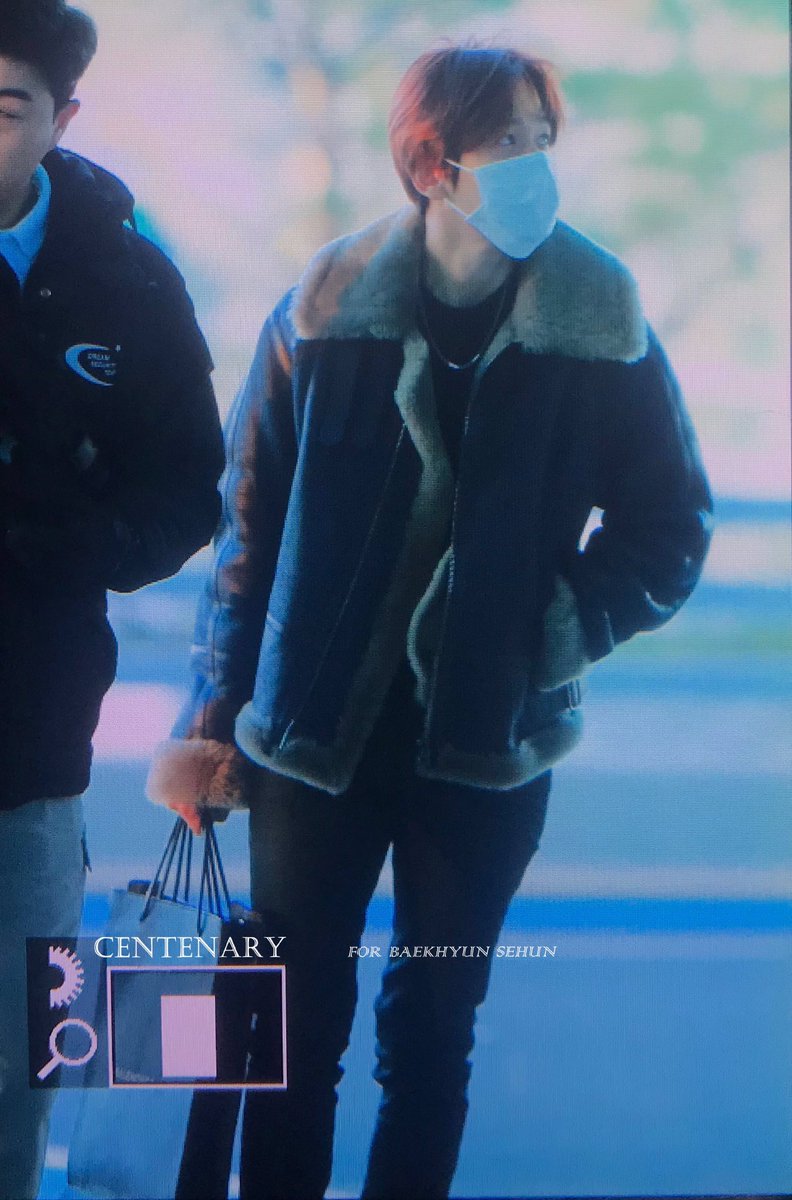 centenary9294's tweet photo. 181208 ICN
오늘 그렇게 추운데ㅠㅠㅠㅠ다뜻하게 입어야지 ㅠ☹️
#엑소 #백현 #EXO #BAEKHYUN https://t.co/NziUF4CvMy