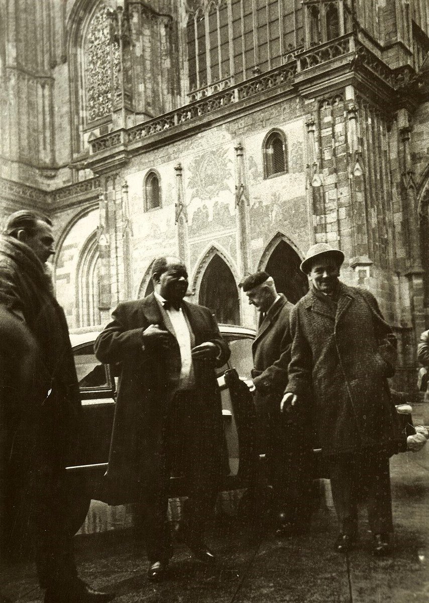 altPRAGUEguide's tweet photo. Louis Armstrong sightseeing #Prague during his visit in 1965. Here under St Vitus Cathedral https://t.co/4ymGGGlIOX