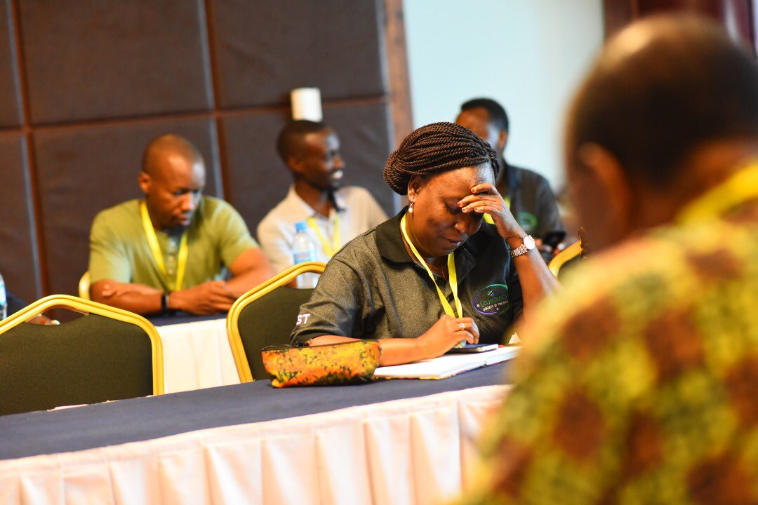 MahembeFredy's tweet photo. SADC is working well than the EAC community on the issue of regional integration @ESTWachumi @Nnauye_Nape @zittokabwe @BBuganzi @CarolNdosi @ProfWangwe @TheEconomist #ESTAC2018 https://t.co/JkRZmvRbT7
