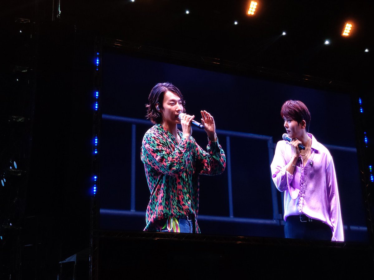 processic's tweet photo. Super Junior D&amp;E and Ryeowook #MAYAMusicFestival https://t.co/kWWZ5dY1rP