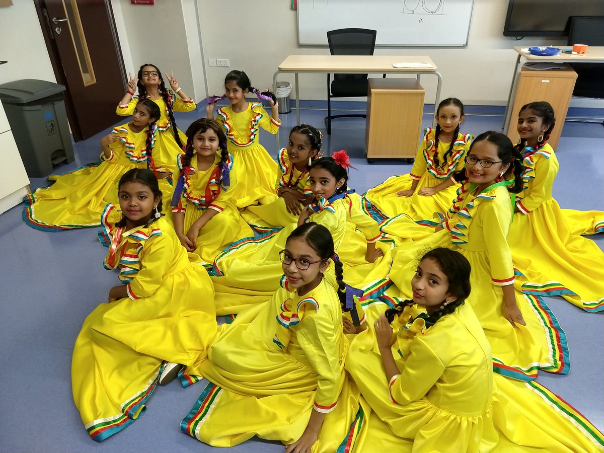 merilxavierraj's tweet photo. GNMS Primary WINTER CARNIVAL 2018 #GR4A THE JARABE TAPATIO (Mexican traditional dance ) look at our cute Mexicans all set for their performance in a bright costumes . @gemsnms_alkhail @Fatima_Martin @ShettySampoorna @ChristineDeNor1 https://t.co/oIJdhSCCRu