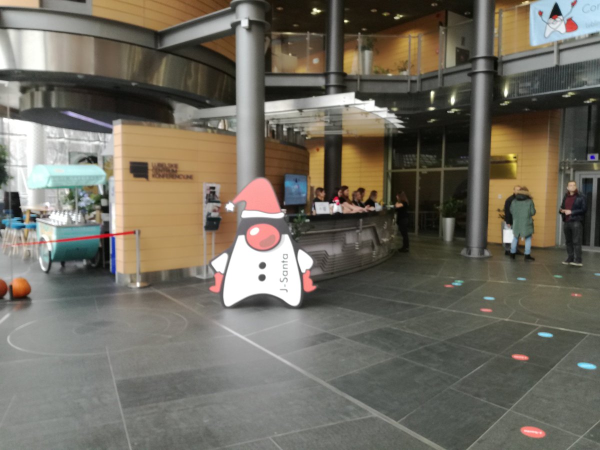 dpokusa's tweet photo. Hello #jsanta! :) https://t.co/NPIZWAkNMT