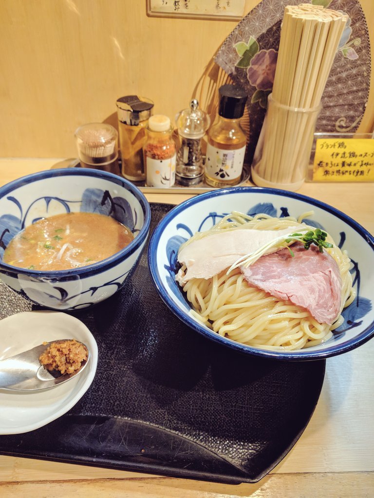 Istashaニャ！今日はScáthachさんとShivaさんと一緒にparaokaさんにあやかって、たけもとに来たニャ！
うますぎてSAN値5000兆くらいになったニャ。もうボク自身が宇宙だったのニャ………………………………………………………