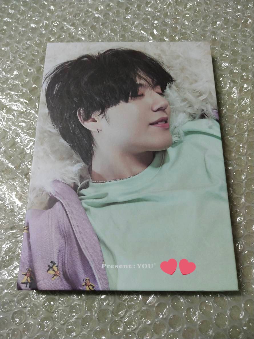 MT93lBB97's tweet photo. ขาย #ของสะสมกัซ
-การ์ดแบม 150 บ.
-Present Card set ไม่มีโค้ด 200 บ.
-ฟตบ.ยูคยอม 200 บ. 
-ทุกอย่างส่งฟรีลทบ.
#ตลาดกัซ #ตลาดนัดอากาเซ่ #ขายของสะสมgot7 #ตลาดนัดอากาเซ #ตลาดนัดกัซเซบึน #ตลาดนัดgot7 #อัลบั้มgot7 #การ์ดแบม #BamBam #บั้มเปล่า #Yugyeom #PresentCard #GOT7 #PresentYOU⁠ ⁠ https://t.co/tyuXYtdV7y