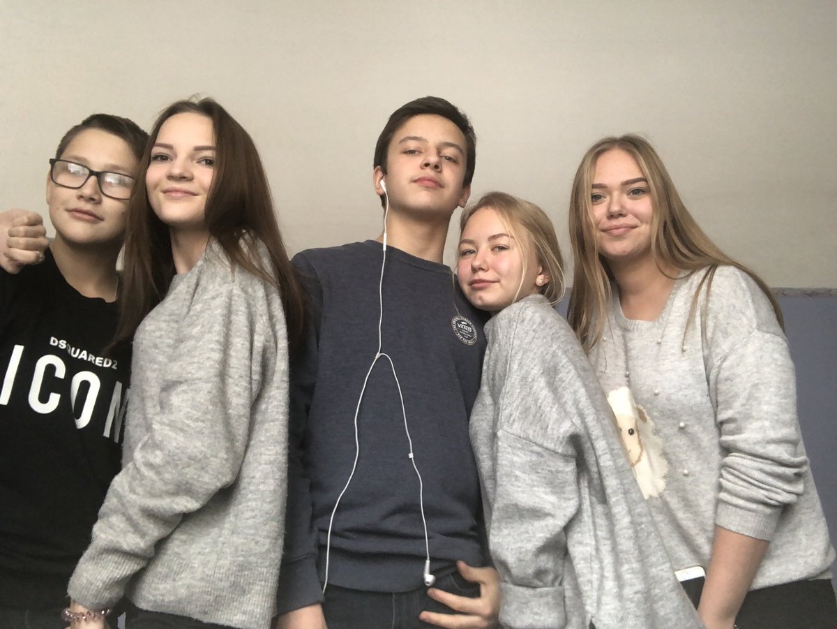 anast__lisova's tweet photo. Самые🖤@pusechkaaaaa @Aleksei111777 @kriskis28 https://t.co/Dzpwt5XtHh
