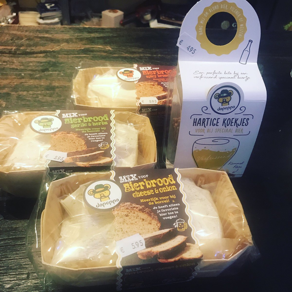 Er is weer een verse van <a href="/HetUiltje/">Ingrid Corluy</a> Uiltje Brewing Company! Simco the Saint Bernard , de laatste van deze serie. Ook lekker: bierbrood of hartige koekjes voor bij speciaalbier van <a href="/dapeppa/">dapeppa koekjes</a>