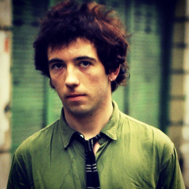 Never realised that the defining soundtrack of my teen years was penned by this punk! RIP Pete Shelley ... Thank you. So incredible how inspiring music can be. #1980s #channel4 #tourdefrance #theme #philliggett #paulsherwin #rip #soundtrack #peteshelley … ift.tt/2QkYGuv