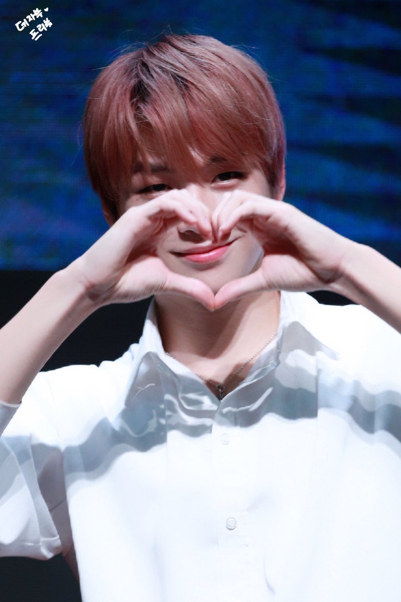 181208 #강다니엘 씽크네이처
고양이상의 다니엘 오늘두 너무너무너무너무 행복했오!
다니엘 오늘도 생일축하해❣️🎉