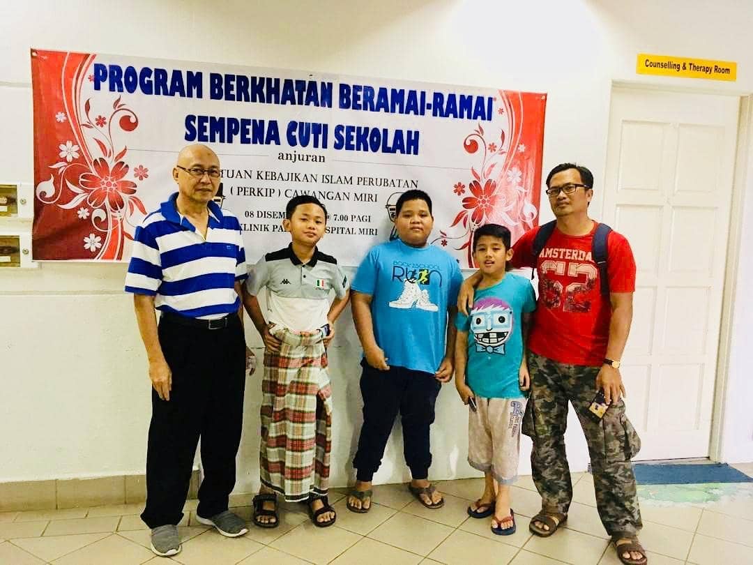 Twitter ä¸ç Sarawak Aritok 8 Dis 2018 Sunathon Berkhatan Beramai Ramai Sempena Cuti Sekolah Anjuran Persatuan Kebajikan Islam Perubatan Perkip Miri Di Pakar 5 Hospital Miri Hari Ini Telah Disertai Oleh Anak Anak Dari Pelbagai