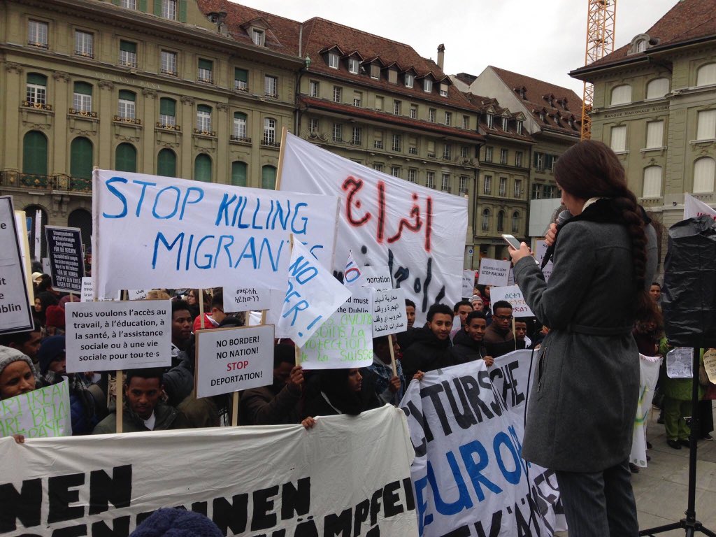 salam_swiss's tweet photo. Über 2000 Menschen demonstrieren gegen Ausschaffungen!!!
More than 2,000 people demonstrate against deportations!!!
Plus de 2 000 personnes manifestent contre les déportations!!! #Bern #Schweiz #Asyl #Deportation 
#DeportationsAreNotASolution https://t.co/XbwSn5f4c1