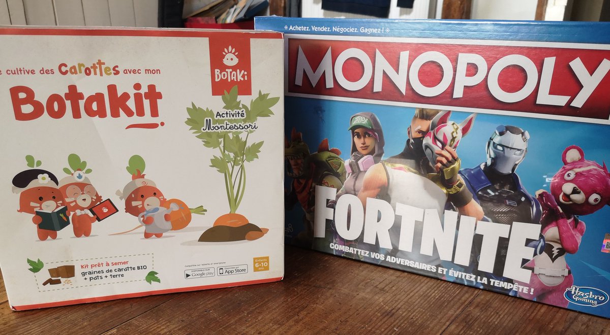 geekjuniorfr's tweet photo. Les petits tests du week-end, la box Botaki et Monopoly #Fortnite
 @botakilejeu et @Hasbro https://t.co/lswGUODpz4