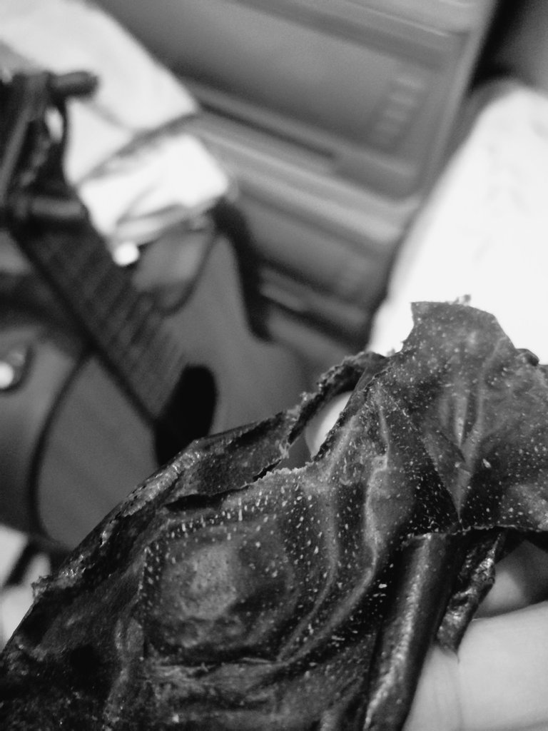 jkjennej's tweet photo. Sobrang quality ng peel off mask ng megan hahaha! After weeks of pollution ,harvest time hahah. #excusemepo https://t.co/sgxKWCLAgC