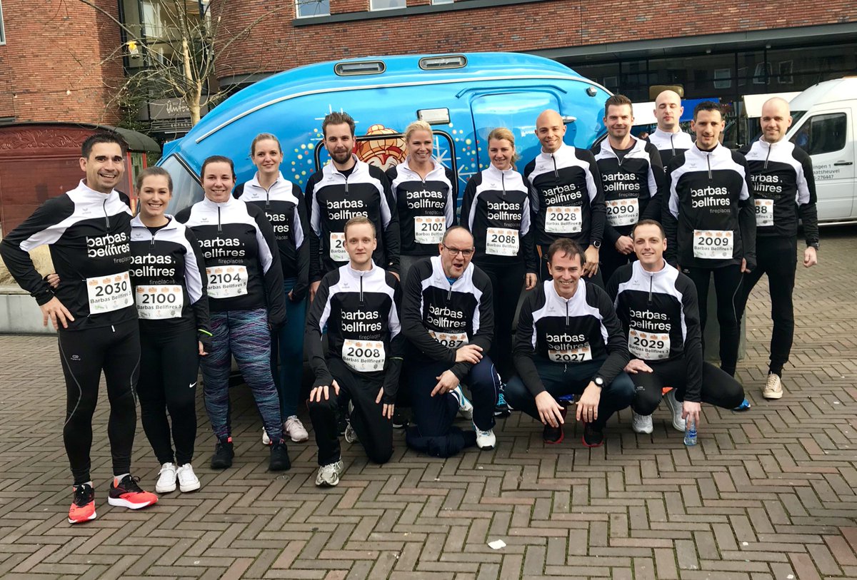 Deze toppers lopen vandaag voor het goede doel tijdens de Villa Pardoes Run (6 en 10 km). Wat een geweldig evenement! Zometeen start de 6km! Succes allemaal💪🏻!