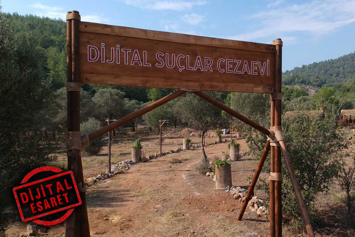 Yeni suçlar ve suçlular ile tanışmaya hazır mısınız? Burası dijital suçlar cezaevi... #DijitalEsaret 2019'da sinemalarda. <a href="/mintmotionpics/">MinT</a>