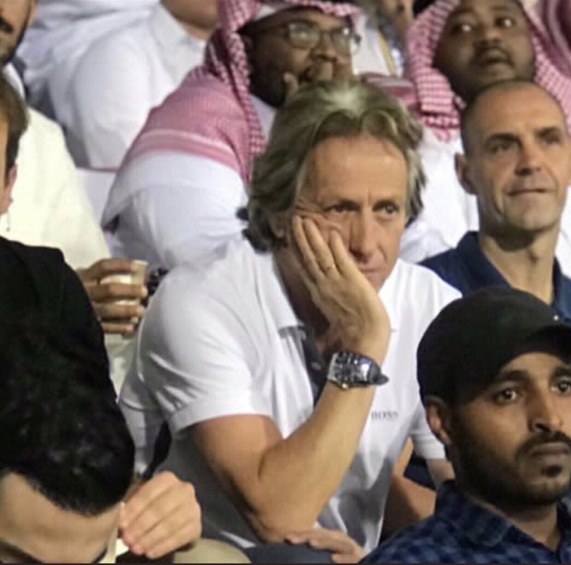 المدرب خسيوس يعد جماهير #الهلال .. بحضور تمارين النصر من يوم الغد ..!
#الهلال_النصر