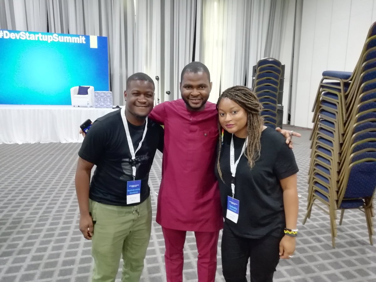 TadzokaPswarayi's tweet photo. @unicodeveloper Inspirational guy this! "The Opensourcerer" #Devstartupsummit https://t.co/1caarXiL4t