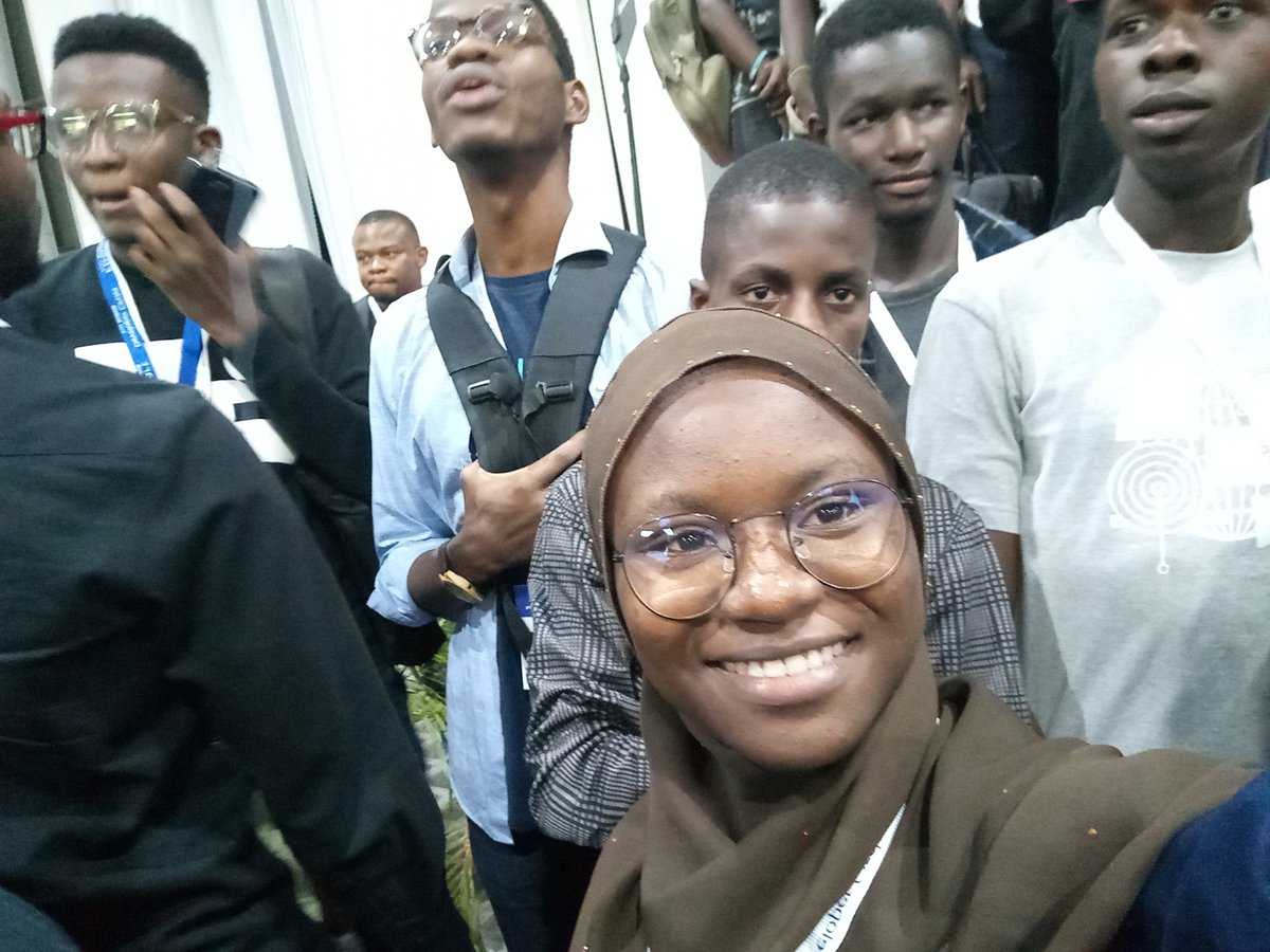 this_haneefah's tweet photo. #DevStartupSummit and it has come to an end. I feel #awesome https://t.co/8jbD1Pe6kV