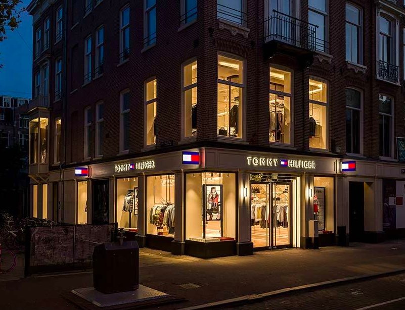 CPP-LUXURY.COM on Twitter: "Tommy Hilfiger's brand new of the future' in Amsterdam, https://t.co/gwpwc4Y1Ga #Tommy # TommyHilfiger #Hilfiger #Amsterdam #innovation #revamp #storeofthefuture #technology #concept #future ...