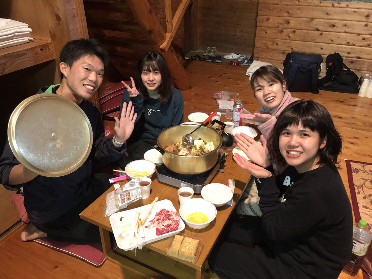 tirols1's tweet photo. 冬りょの夜ご飯ですʕ•͓͡•ʔ
#鍋 https://t.co/nPk40WEjZK
