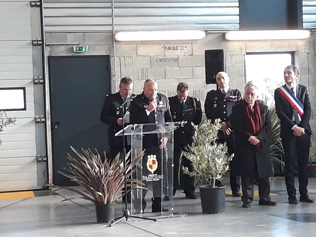 udsp30's tweet photo. Ce matin plusieurs Sainte Barbe dans les Centres de Secours du Gard
Remise de médailles et grades au Centre de Secours de #Beaucaire https://t.co/cRRkflFRp2