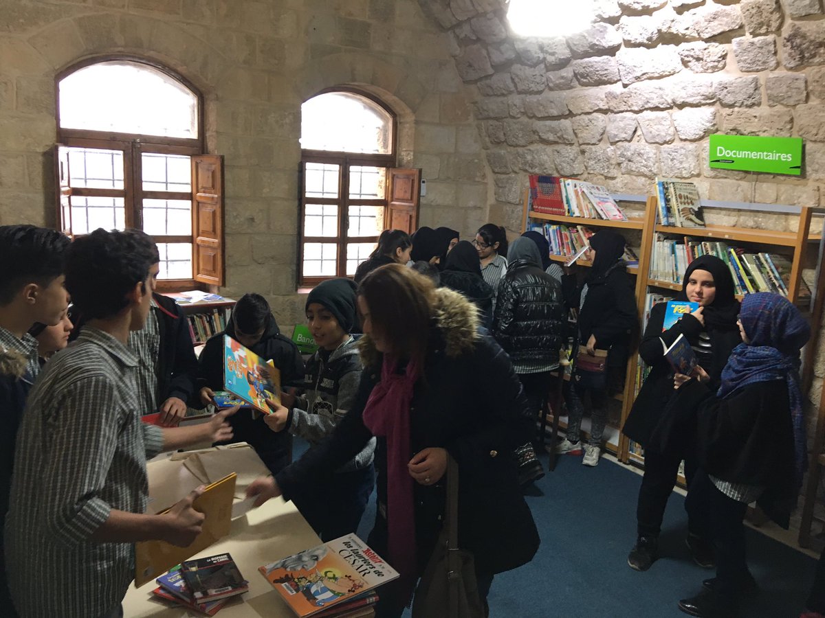 IF Liban Sud (@ifl_sud) on Twitter photo L’ <a href="/InstitutFrLiban/">Institut français du Liban</a> toujours heureux d’accueillir des classes dans sa #médiathèque à #SAIDA : le plaisir de lire, ça passe par la découverte, par la curiosité, par l’imagination ... et c’est comme ça qu’on accueille les élèves ! Merci #UNRWA pour votre venue ! L’ <a href="/InstitutFrLiban/">Institut français du Liban</a> toujours heureux d’accueillir des classes dans sa #médiathèque à #SAIDA : le plaisir de lire, ça passe par la découverte, par la curiosité, par l’imagination ... et c’est comme ça qu’on accueille les élèves ! Merci #UNRWA pour votre venue !