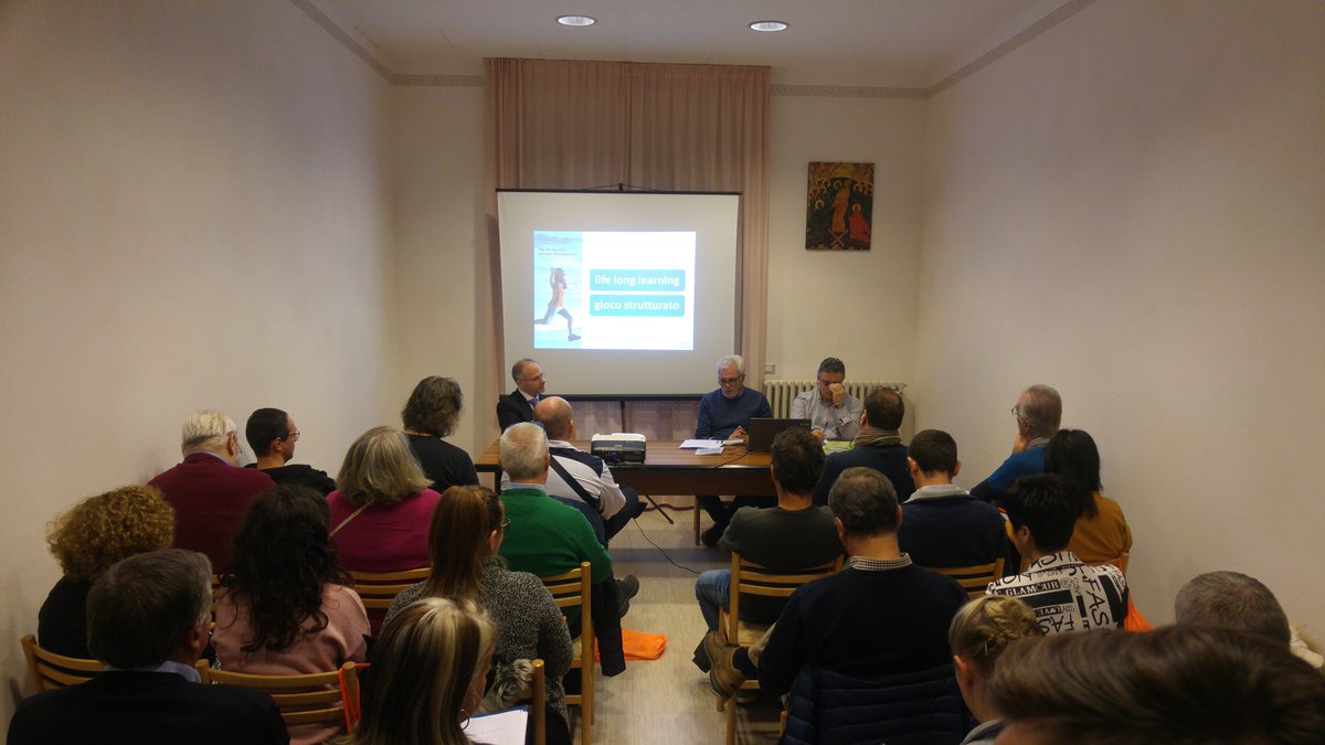 CSInazionale's tweet photo. #Assisi2018 si discute nei gruppi di approfondimento: arbitri e giudici, i territori e le prospettive di promozione sportiva, i percorsi di attività giovanile, la piattaforma SOFIA e la formazione degli insegnanti https://t.co/MFsXucMH9g