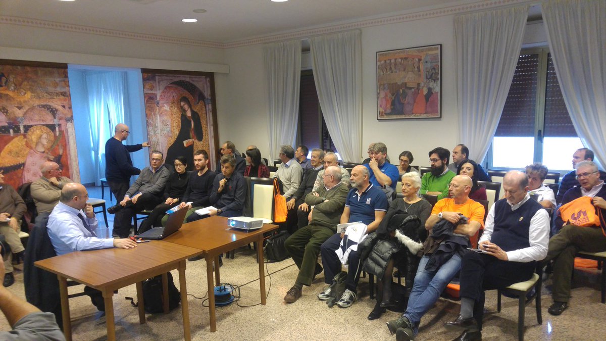CSInazionale's tweet photo. #Assisi2018 si discute nei gruppi di approfondimento: arbitri e giudici, i territori e le prospettive di promozione sportiva, i percorsi di attività giovanile, la piattaforma SOFIA e la formazione degli insegnanti https://t.co/MFsXucMH9g