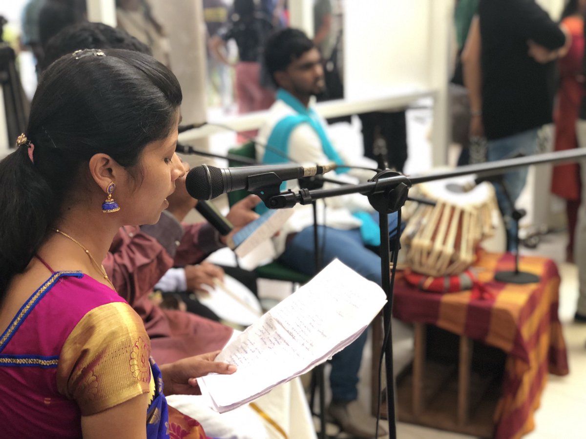 amnestysasia's tweet photo. This folk dance group is from Dickoya in #SriLanka, where the minority community has faced discrimination for many many years. The Dickoya Fine Arts College is dedicated to strengthening music, dance, drawing and spoken word of the community. #udhr70 #HumanRightsDay #lka70 #lka https://t.co/lPT4KDZJQc