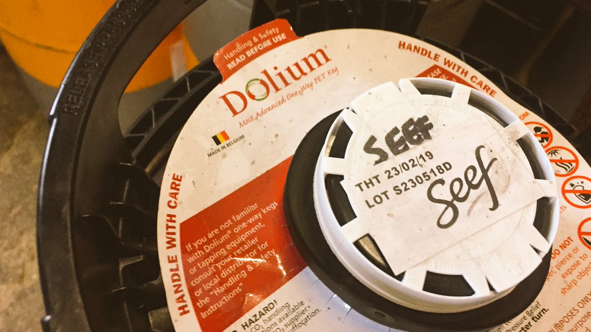 Ja hoor. Hij is er weer. <a href="/Seefbier/">Seefbier, Johan Van Dyck</a> op de tap! En dit alles onder de noemer ‘Maud naar Seef in Antwerpen. Seef naar De Hofhouding in Buren’. En we hebben nog meer nieuws! Later meer... #seef #seefnieuws #biercafé #tipjevandesluier #winterbier