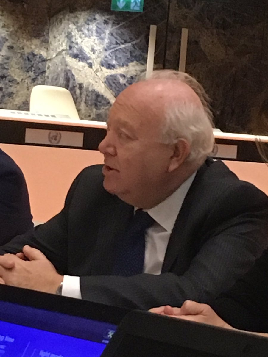 martabelles's tweet photo. La globalización ha puesto en evidencia que hay diferentes culturas, civilizaciones capaces de hacer avanzar hacia un mundo mejor. Nos explica Miguel Ángel Moratinos. https://t.co/ObpQJaOqQ1
