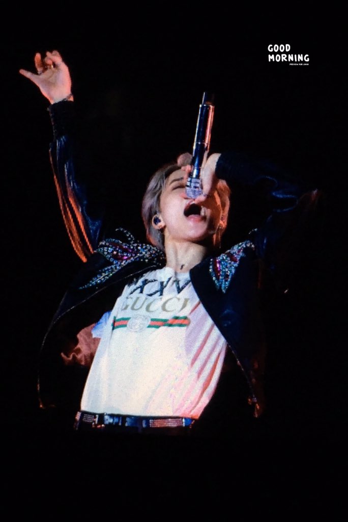 goodmorning1013's tweet photo. 181208 LYS in TAOYUAN
#JIMIN #지민 #침침 #하튜 #BTS #방탄소년단 @BTS_twt https://t.co/DHMNCGB4tf