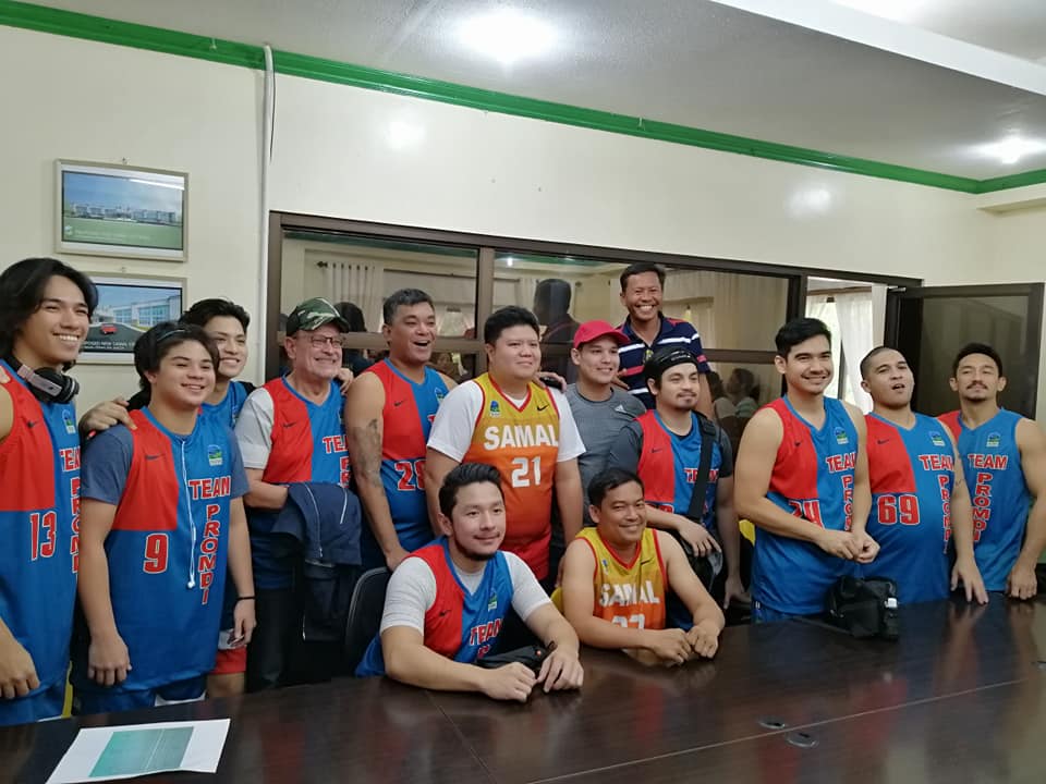 BugzPlatoonOFC's tweet photo. Celebrity Basketball Game
-Samal Island Davao
-Team Promdi
@iambugoy_carino https://t.co/lR9MVH41kE