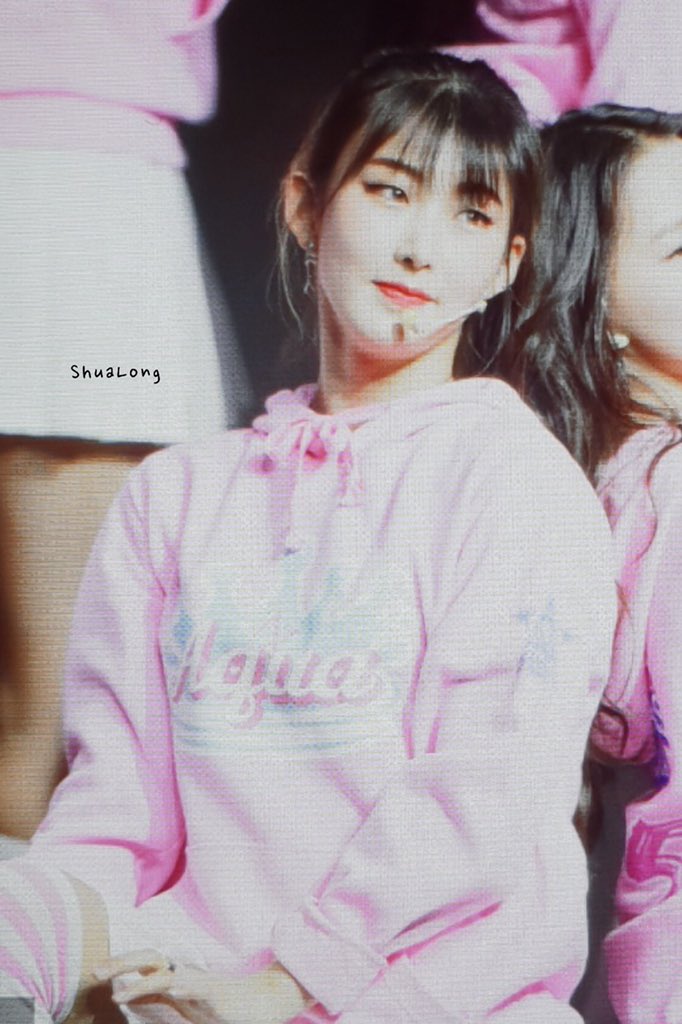Shua_Long's tweet photo. 181208 아쿠아 수아 프리뷰
-드래곤네스트m 카니발 축하무대

오랜만이지 😭😭

#아쿠아 #AQUA #유수아 #수아 https://t.co/8QFxNOGgj0