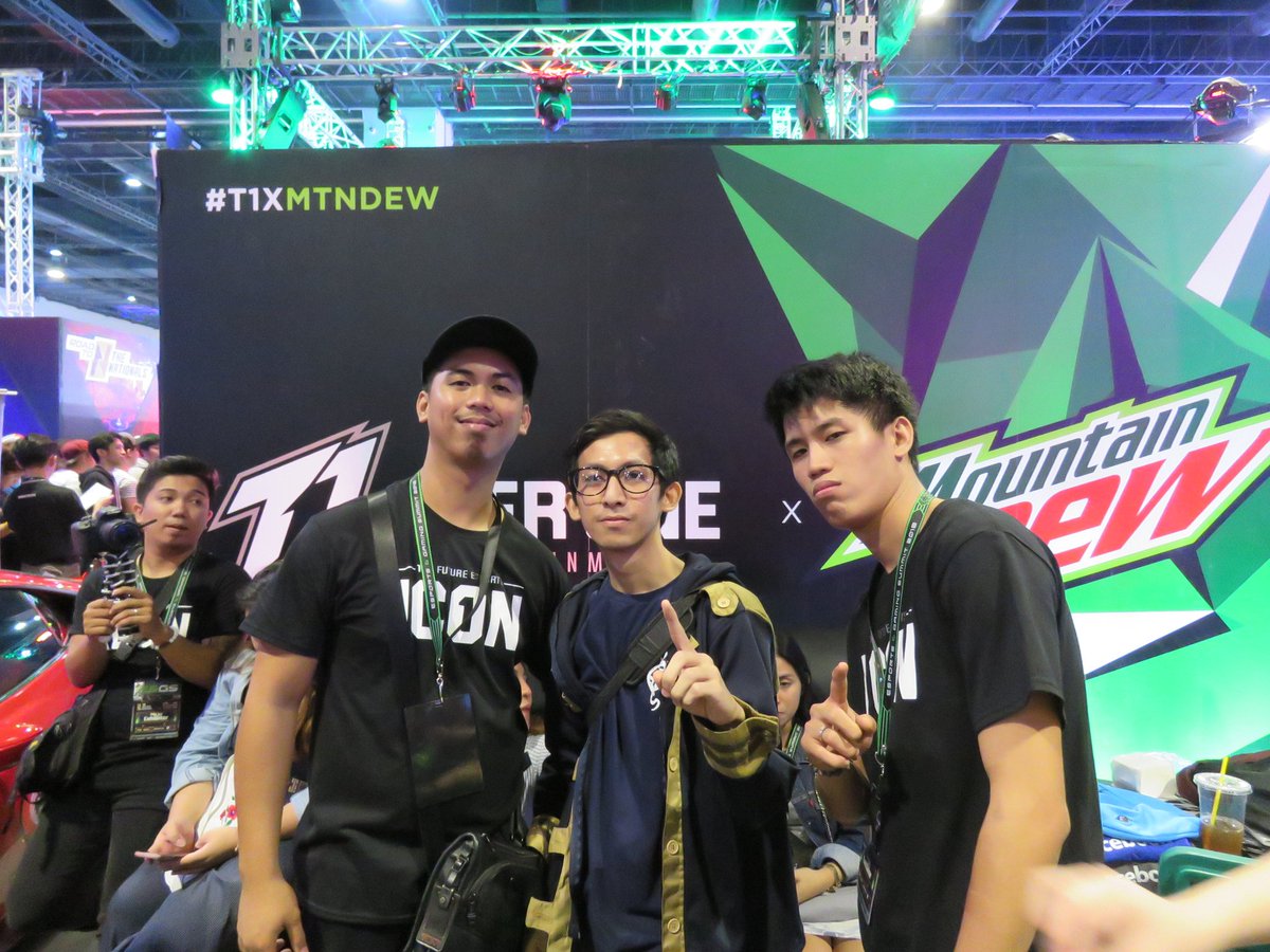 thatsingleR's tweet photo. Haven't been here for a while. Peace.

Just busy. But today is another event to enjoy.

#ESGS2018!

All in Tier One!

PAWER, Mga Kuys! Finally! :D ☝️ @TheCongTV @JunnieBoyPH @BossKeng2

27 October 2018; 09:59AM https://t.co/cN1qPn7DR5