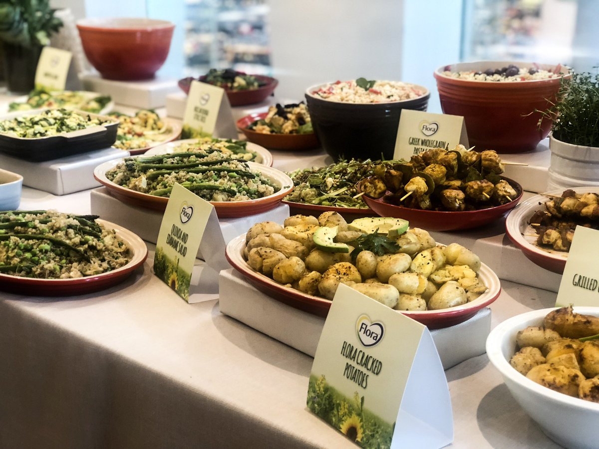 foodandhome_sa's tweet photo. The festive table of dreams. Every single dish on this table was made using @floraheartSA! Yum! Thank you Flora for a wonderful morning 🌞 #LIVEMORELIFE https://t.co/nIcIm3bU2D