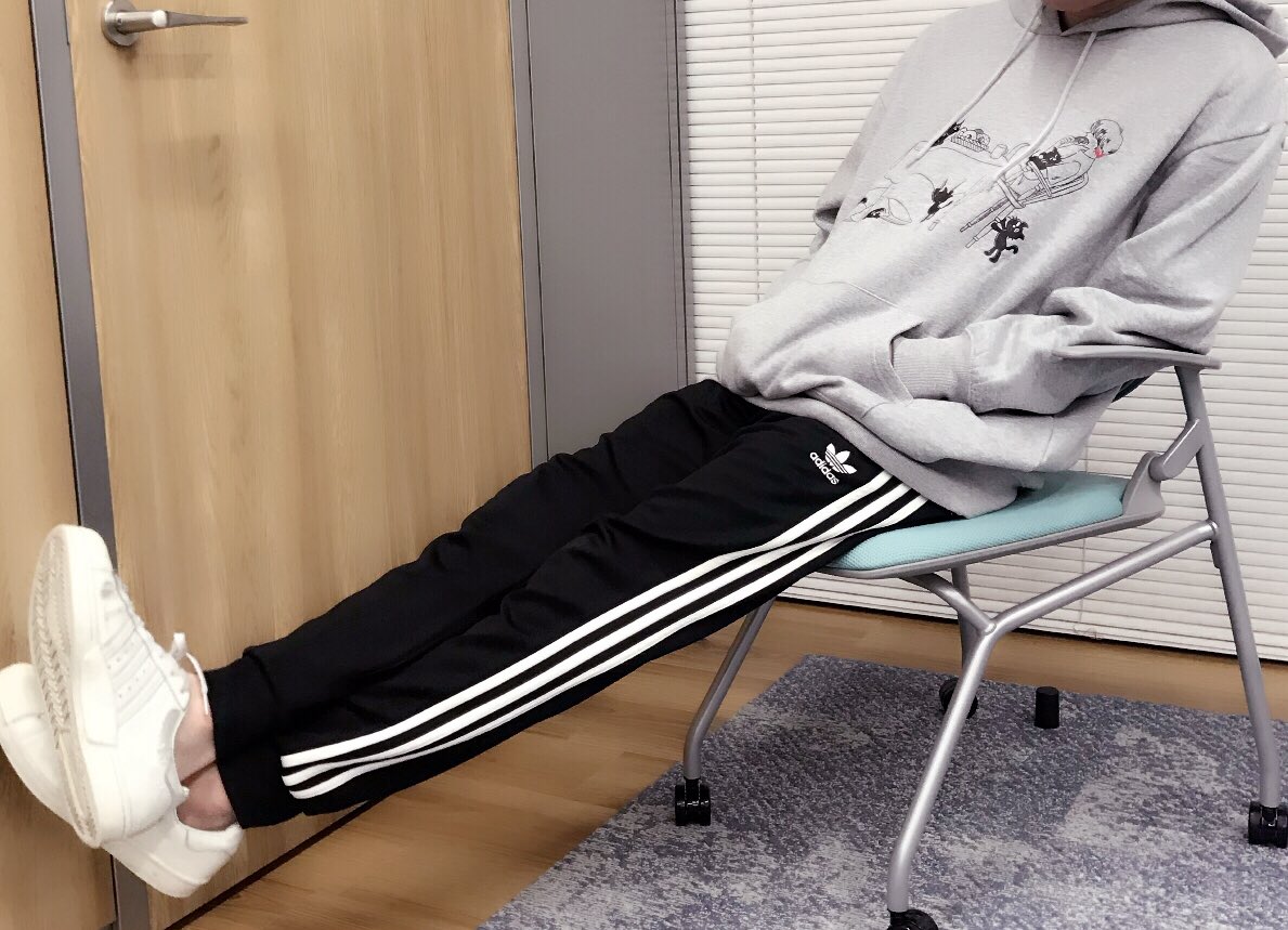 キヨ בטוויטר 新グッズ発表 キヨ猫パーカーだあああああああああああああああああ 超お気に入りとんでもなく良い 自分で自分を褒めまくる キヨ猫 お前は本当はおしゃれで可愛いんだ 最高なんだ みんなよろしくなんだ キヨ猫は