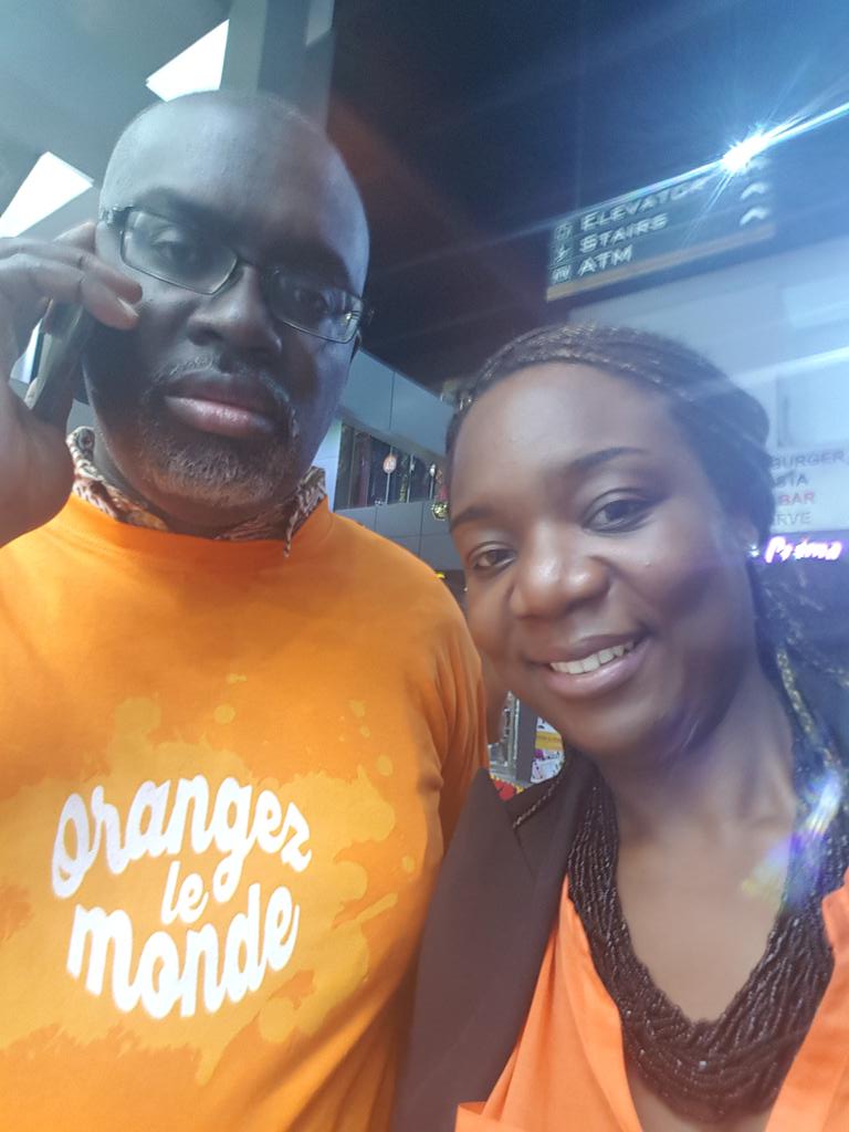 SylvieOlela's tweet photo. Quand ton mari orange le monde avec toi! Merci MKN! 😍❤🤗🙌🏾 @kaninda_mc @MadiKadima @NgalulaPe @AlainDJATE #16joursdactivisme #ÉcoutezMoiAussi #IRL https://t.co/REsfHFg4hV