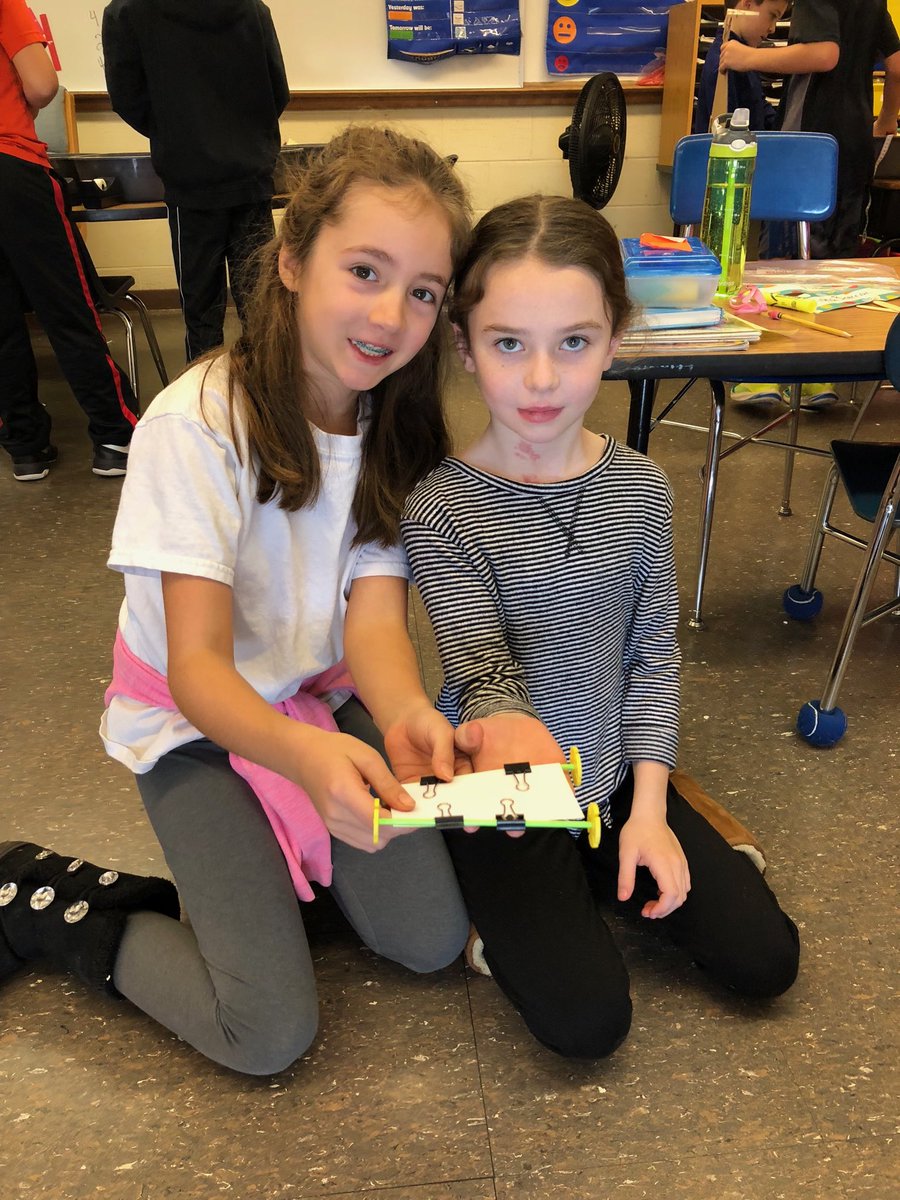 RachelHallLynn's tweet image. Carts that move from here to there. #fossscience